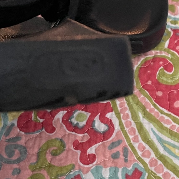 UGG Black fur slides size 11, never been worn - Picture 6 of 6